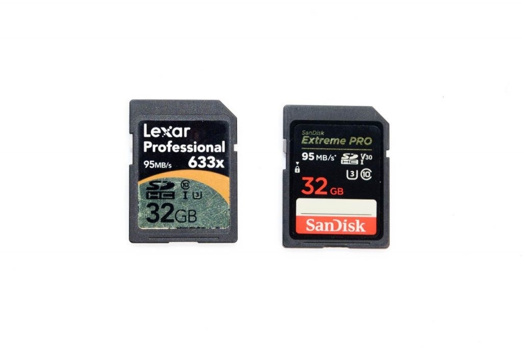 Nên mua thẻ nhớ hãng nào  Sandisk hay Lexar ?